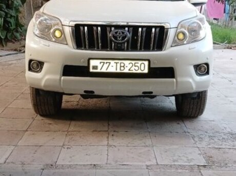 Toyota Land Cruiser Prado 2012