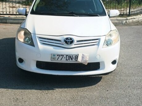 Toyota Auris 2010