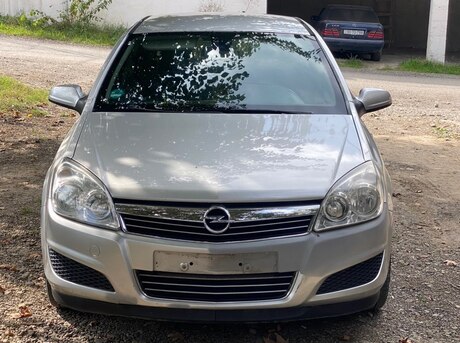 Opel Astra 2009