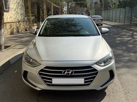 Hyundai Elantra 2018