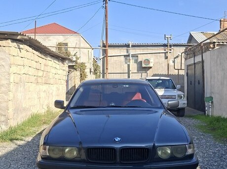 BMW 735 1998