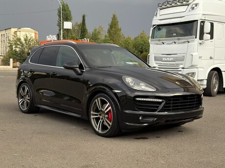 Porsche Cayenne GTS 2014