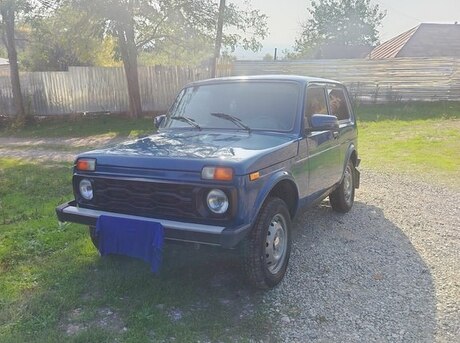LADA (VAZ) Niva 2015