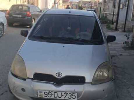 Toyota Vitz 2001