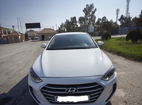 Hyundai Avante 2016