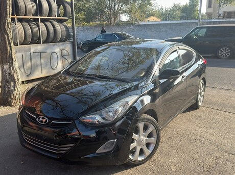 Hyundai Elantra 2013