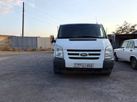Ford Transit 2011