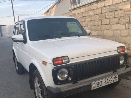 LADA (VAZ) Niva 2008