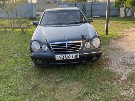 Mercedes E 220 2000