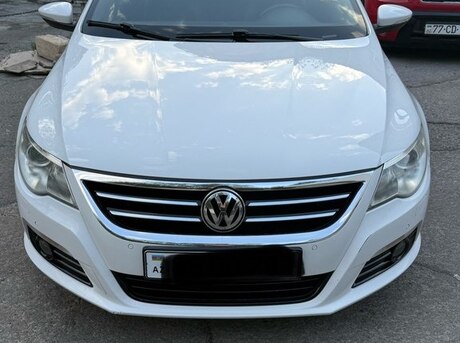 Volkswagen Passat CC 2011