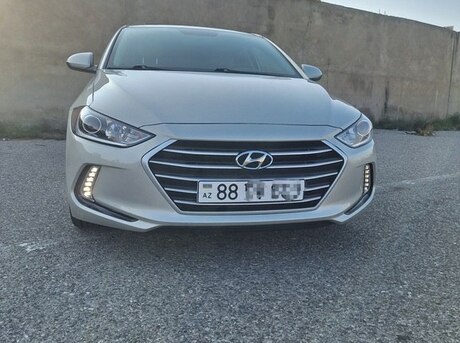 Hyundai Elantra 2017
