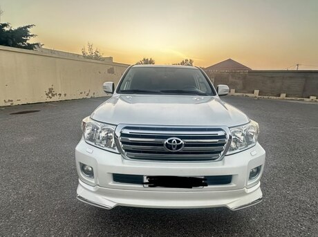 Toyota Land Cruiser 2011