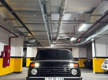 LADA (VAZ) Niva 2023
