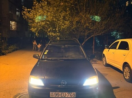 Opel Astra 2000