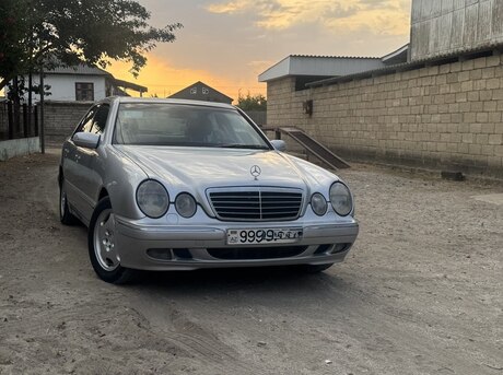 Mercedes E 270 2001