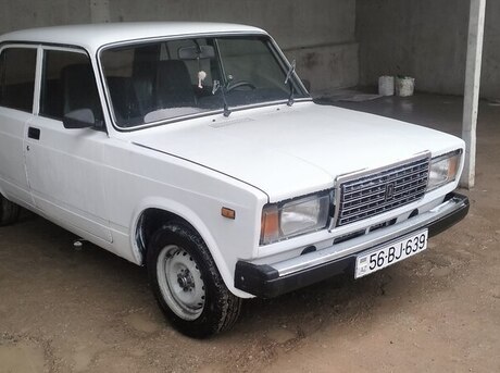 LADA (VAZ) 2107 2000