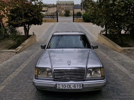 Mercedes E 220 1993