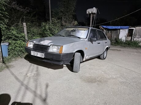 LADA (VAZ) 21099 1999