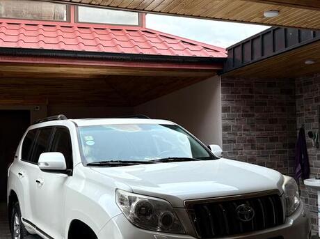 Toyota Land Cruiser Prado 2012