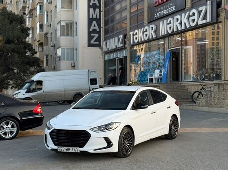 Hyundai Avante 2016