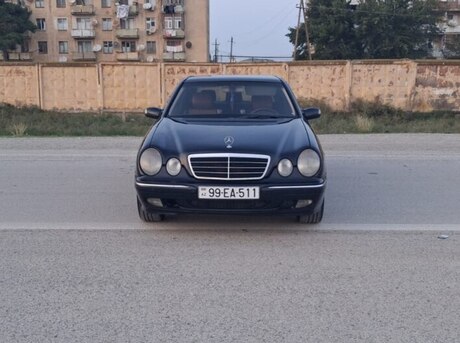 Mercedes E 220 2001