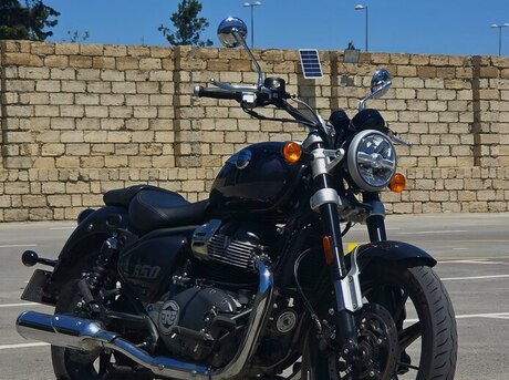 Royal Enfield Super Meteor 650 2025