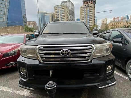 Toyota Land Cruiser 2011