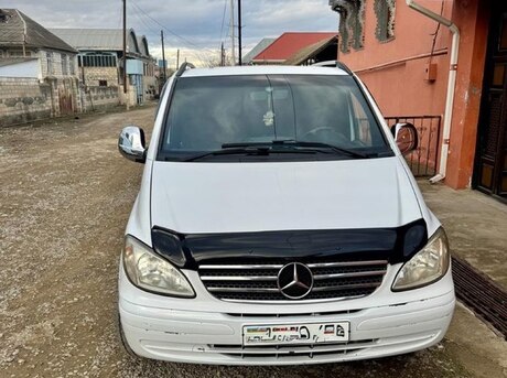 Mercedes  2009