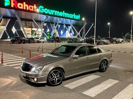 Mercedes E 320 2004