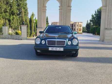 Mercedes E 240 1999