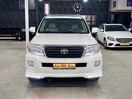 Toyota Land Cruiser 2011