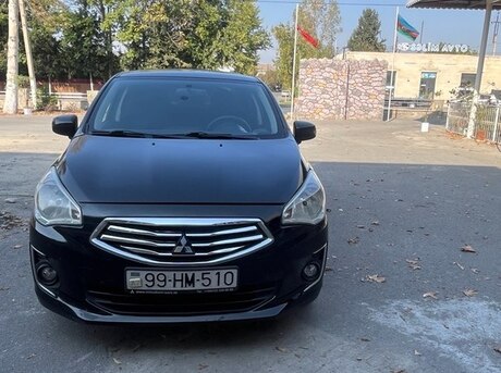 Mitsubishi Attrage 2014
