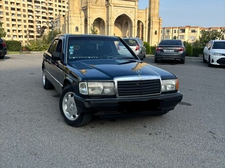 Mercedes 190 1990