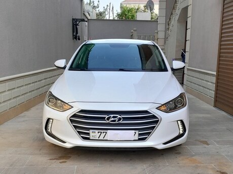 Hyundai Elantra 2016