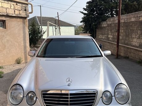 Mercedes E 220 2001