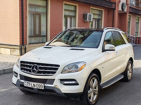 Mercedes ML 350 4MATIC 2011