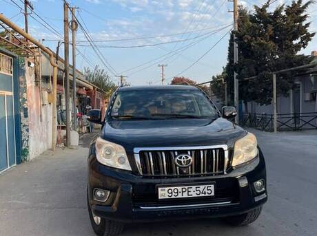 Toyota Land Cruiser Prado 2011