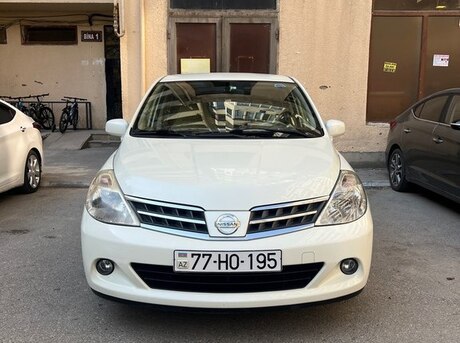 Nissan Tiida 2011