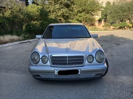 Mercedes E 220 1999
