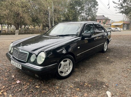 Mercedes E 240 1999