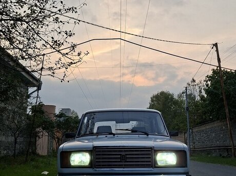 LADA (VAZ) 2107 2005