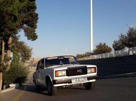 LADA (VAZ) 2107 2005