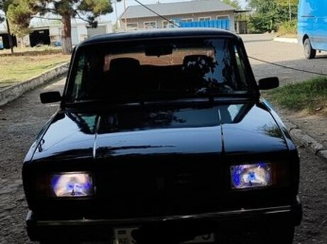 LADA (VAZ) 2107 2010