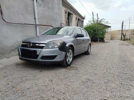 Opel Astra 2004