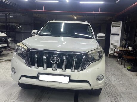 Toyota Land Cruiser Prado 2014