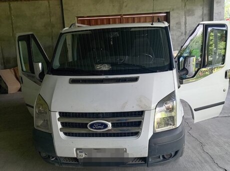 Ford Transit 2011