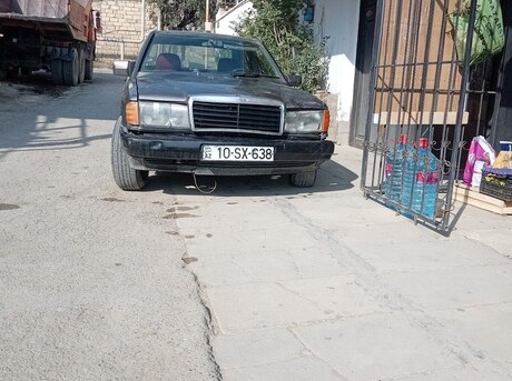 Mercedes 190 1990