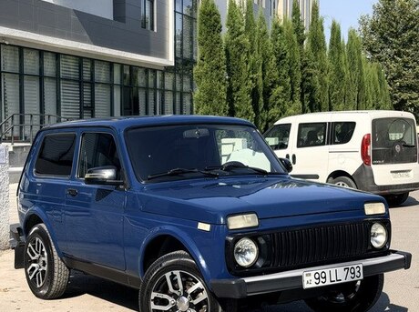 LADA (VAZ) Niva 2013