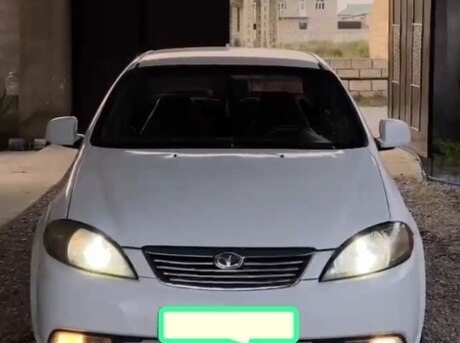Daewoo Gentra 2014