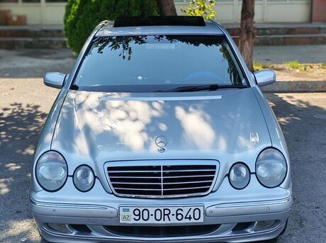 Mercedes E 240 2001